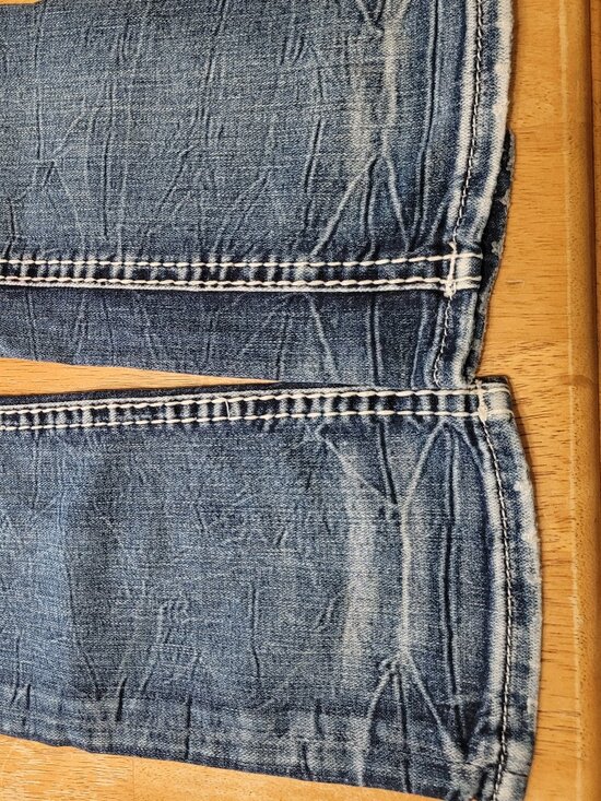 Rock Revival Yandel Mid Rise Crop Straight Distressed Denim Jeans Women Size 26 - Picture 8 of 10